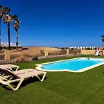 Yeromi Villa La Guirra